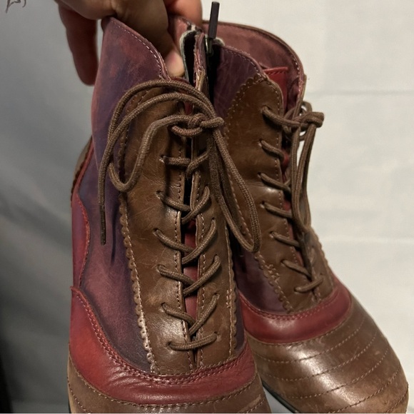 Dansko Felix Leather Ankle Boot Red Brown Purple Leather Lace Up SZ 36 - Picture 16 of 16